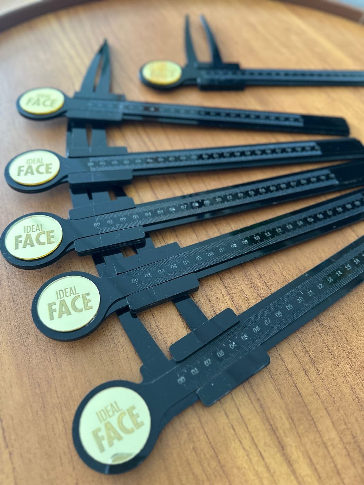 Paquímetro Digital Pro para medições faciais